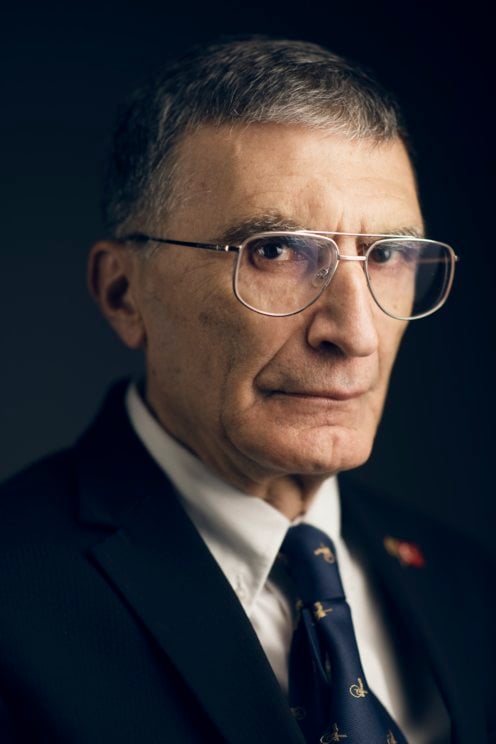 Aziz Sancar Kimdir? Nobel Ödüllü Türk Bilim İnsanı