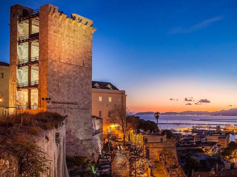 cagliari ile ilgili görsel 2