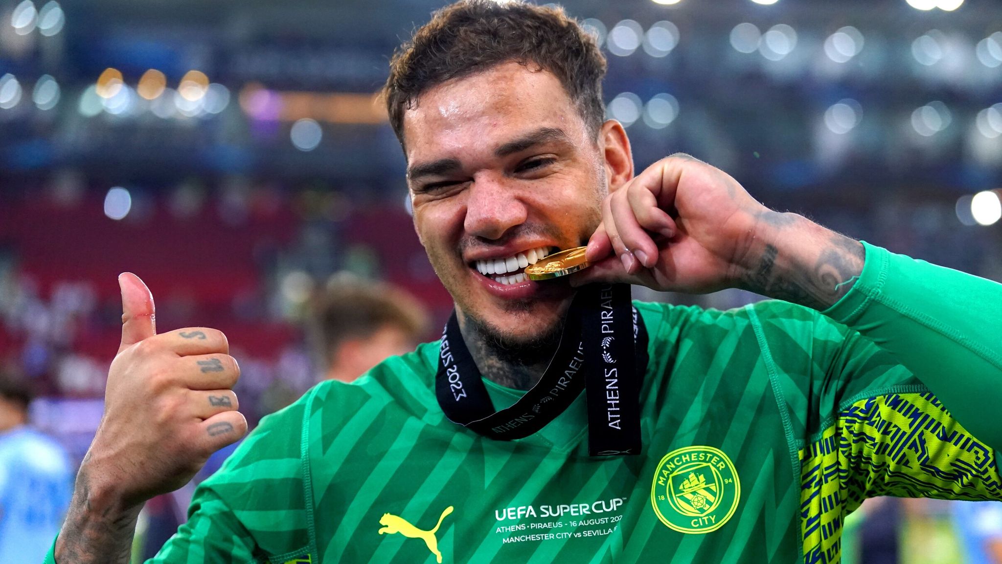 ederson ile ilgili görsel 3