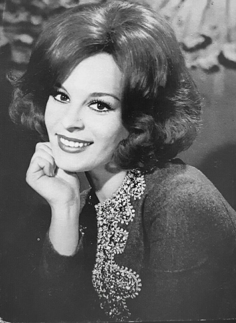 hulya-kocyigit ile ilgili görsel 2