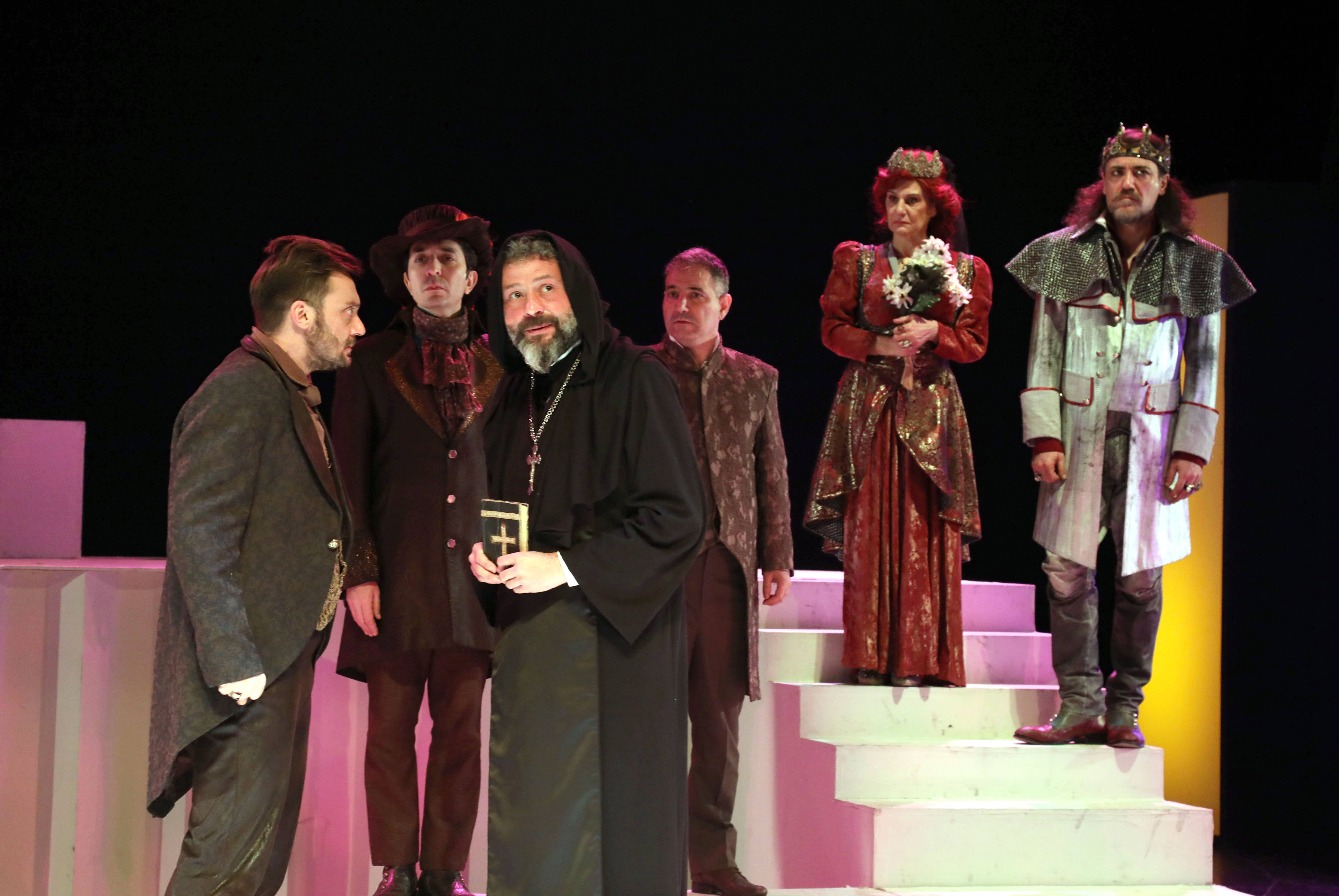 ibb-sehir-tiyatrolari ile ilgili görsel 1