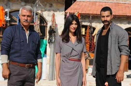 kasaba-dizisi-oyunculari ile ilgili görsel 1