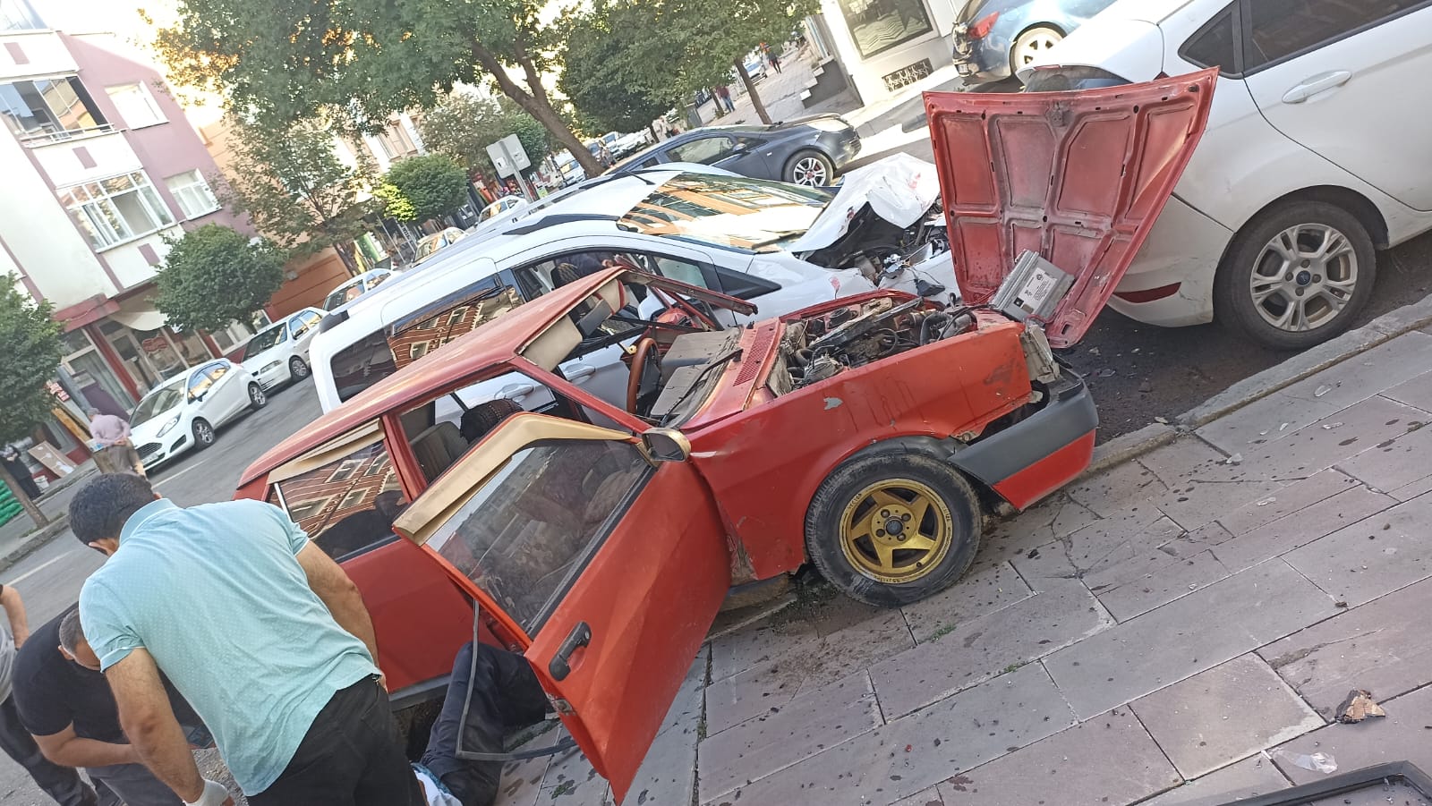 mekke-de-trafik-kazasi ile ilgili görsel 1