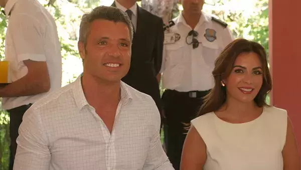 sadettin-saran-hulya-avsar ile ilgili görsel 2