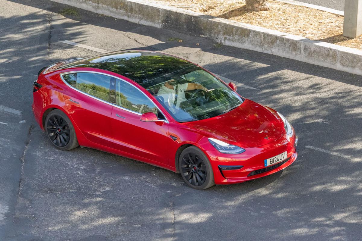 tesla ile ilgili görsel 1